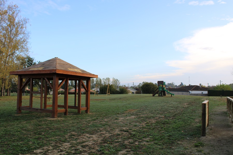 Parc de jeux pour enfants, Miramont-de-Guyenne - photo 9