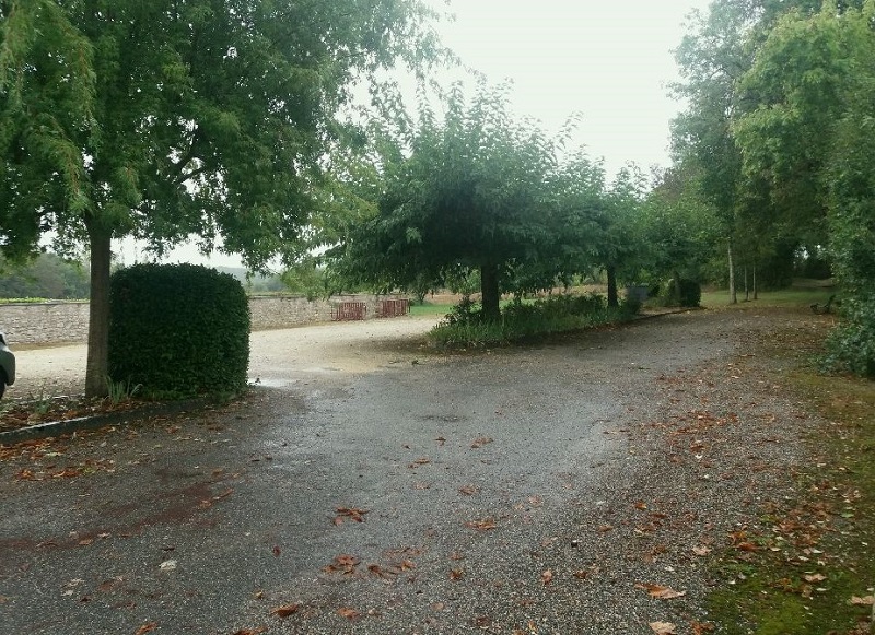 Aire de stationnement de Montignac-de-Lauzun
