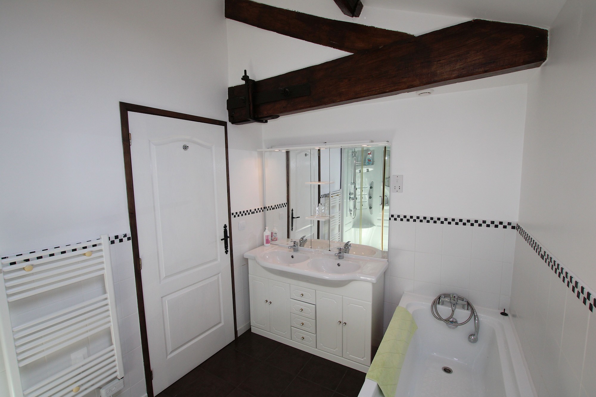 Gîte La Bonninière Glycine, Neuvy-Bouin - photo 8