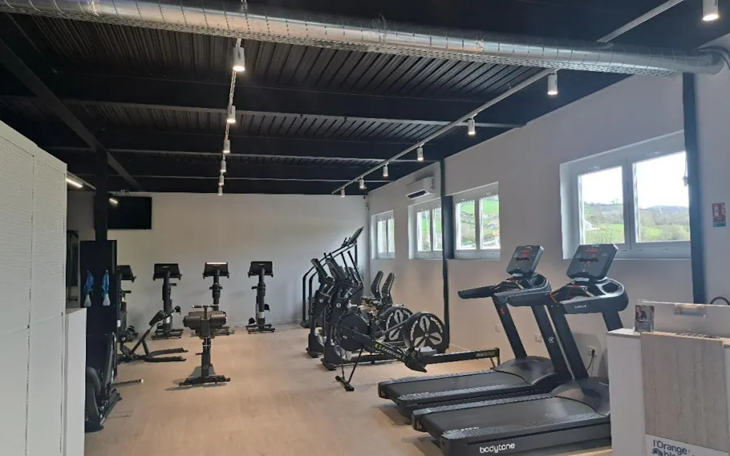 Salle de Fitness - l'Orange Bleue, Hasparren - photo 3