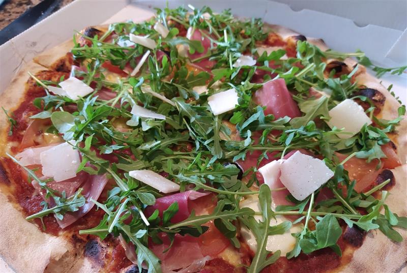 Pizza' Nella