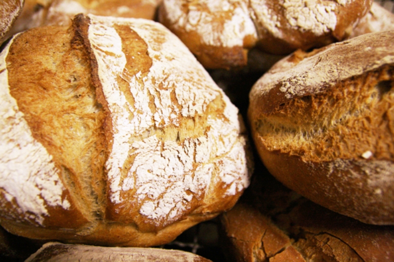 Fabrication de Pain Paysan à Saint-Aulaye