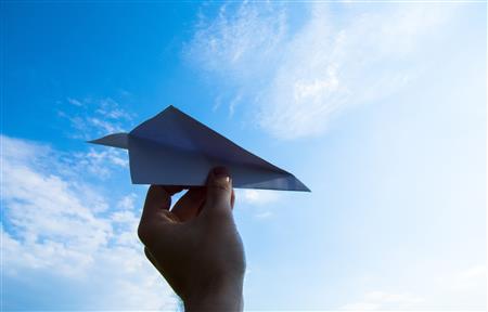 Fabrication et concours d'avion en papier