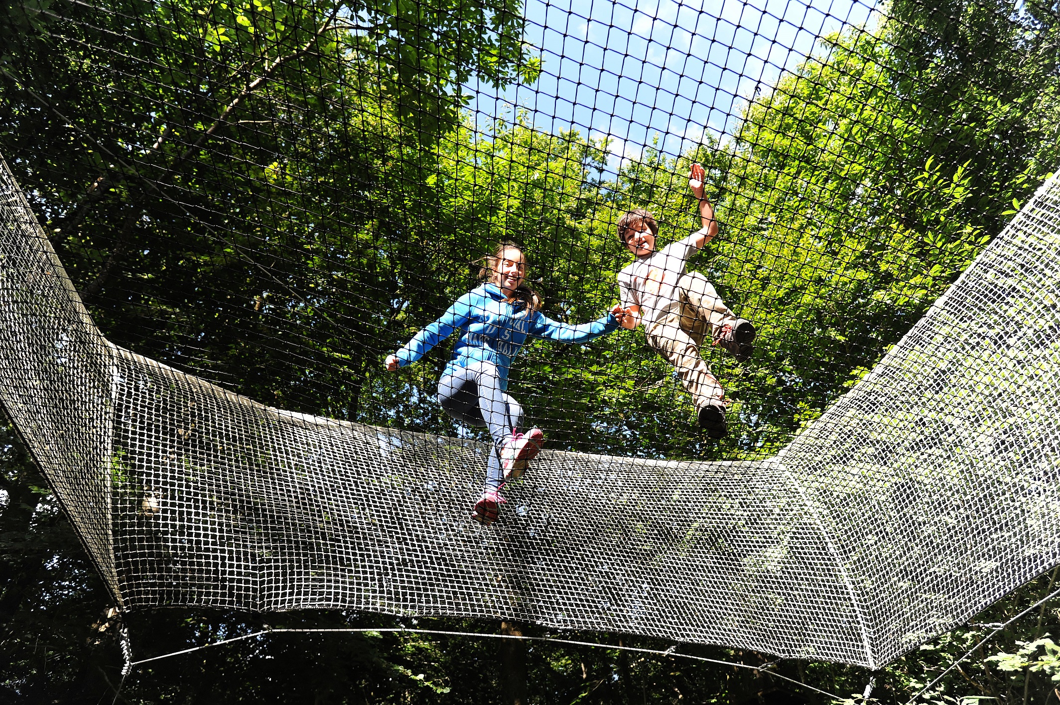 Espace filets suspendus Parc Aventure Chantemerle