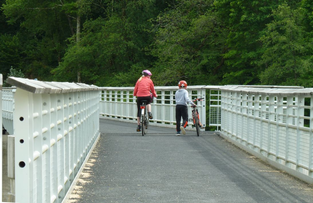 Balade à Roulettes n°44 : Nay, du lavoir à la passerelle, Nay - photo 2