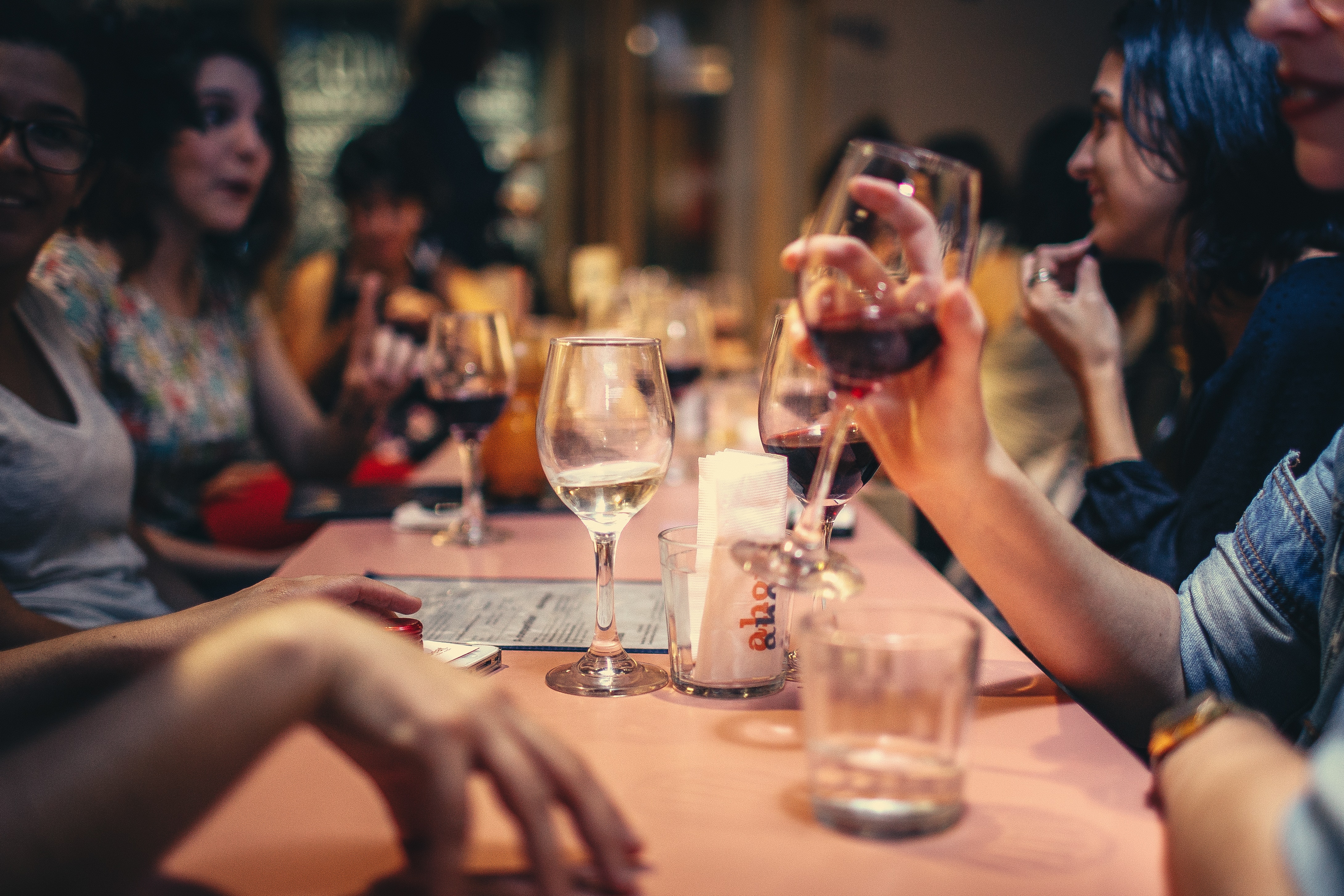 Restaurant et bar à vin - Vins Paradoxe