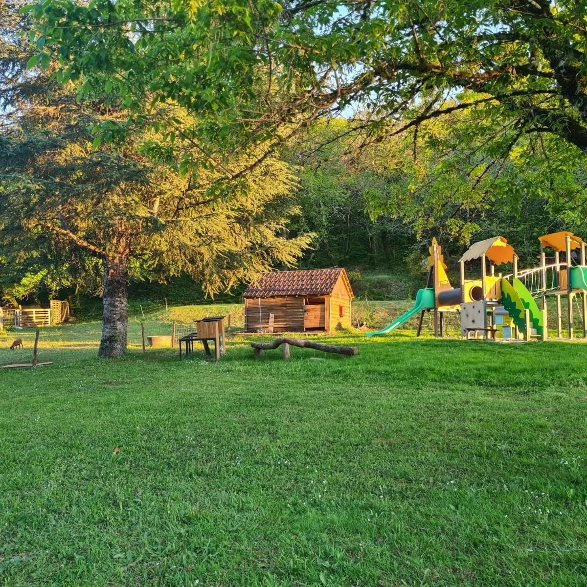 Village de gîtes Au Creux des Arbres, Carsac-Aillac - photo 25