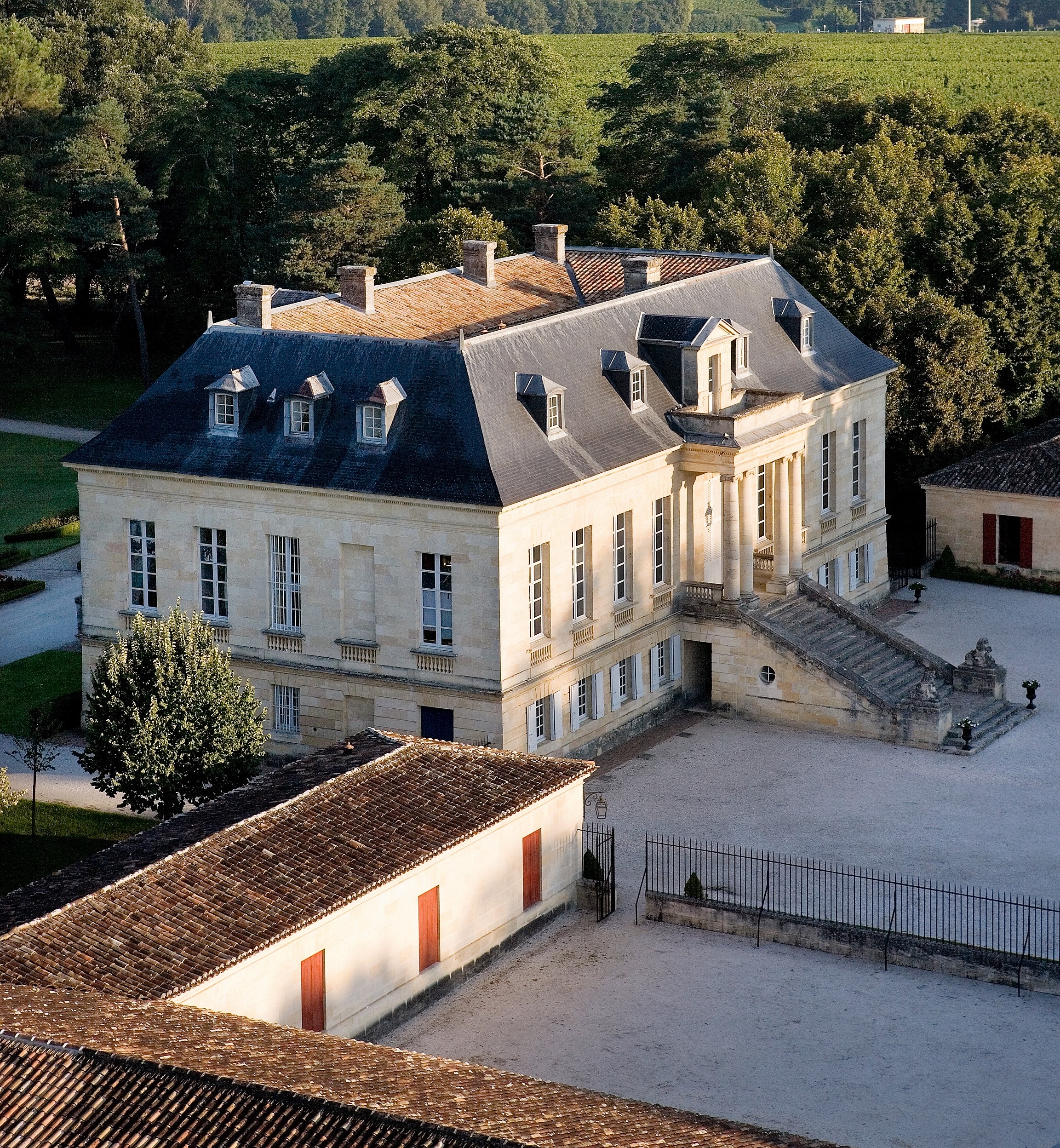 Château La Louvière