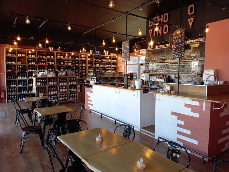 Bar et Cave à vin Béhovino