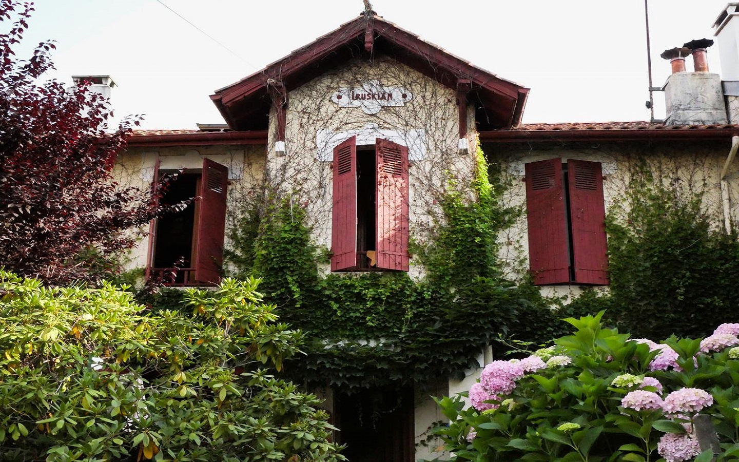 Maison Iruskian