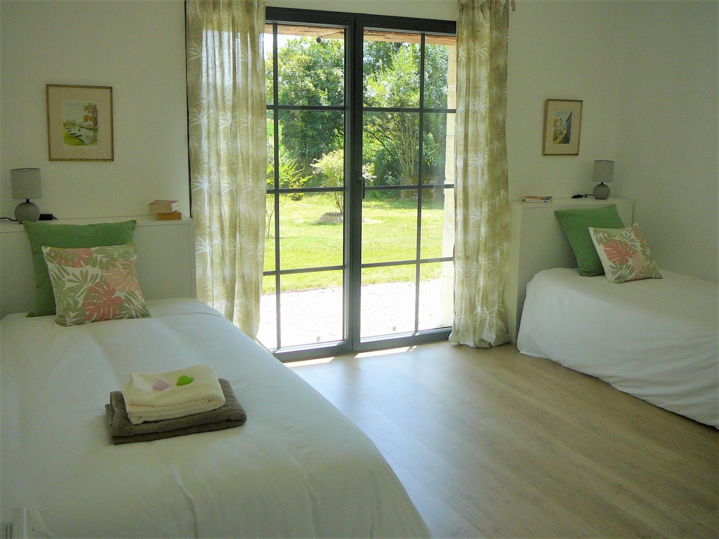 St Pierre, Coudures - photo 11