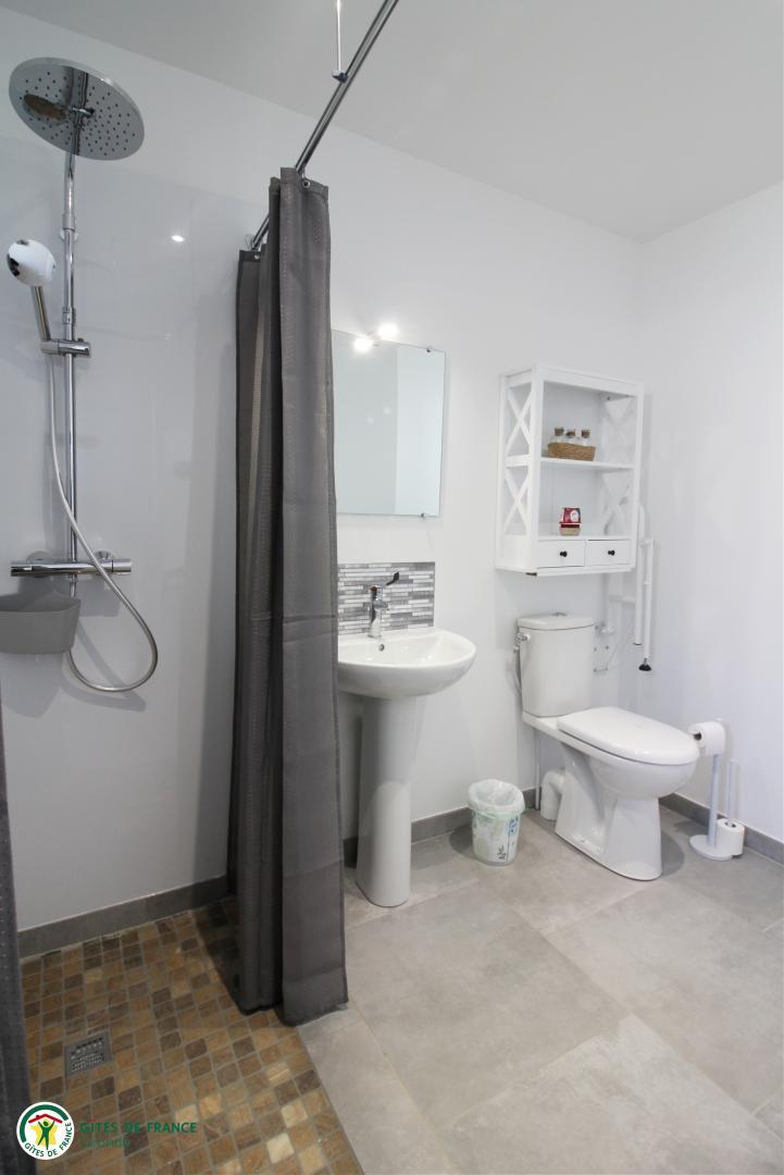 Château Pierre de Montignac : gite Tanins, Civrac-en-Médoc - photo 9