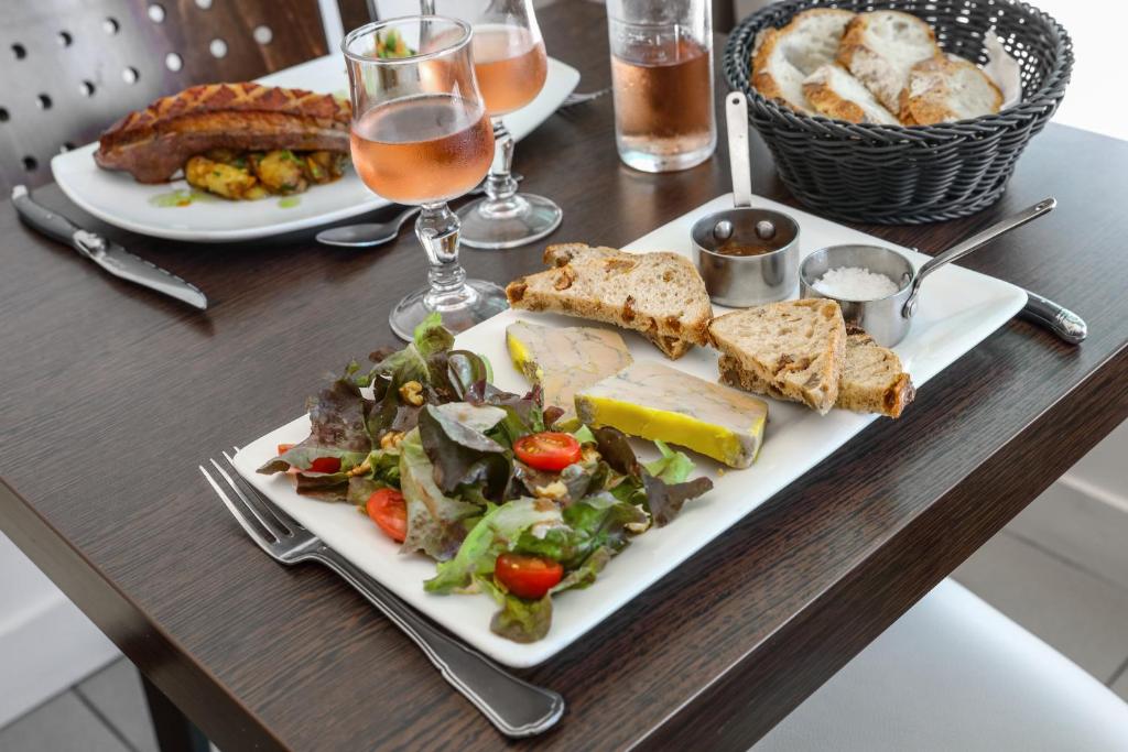 Le Coligny hôtel et restaurant - photo 4