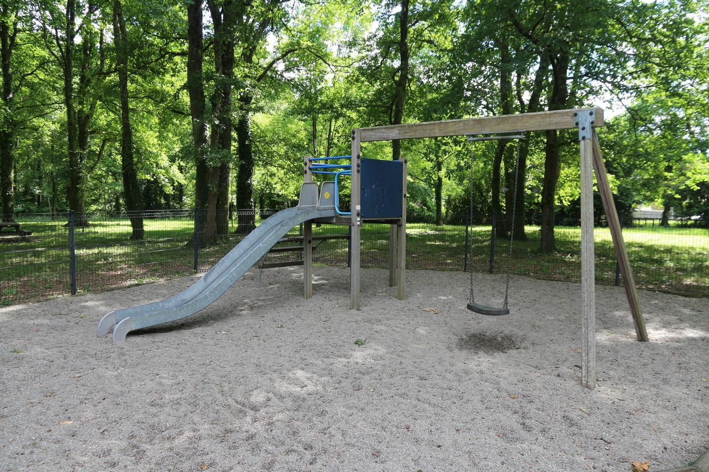 Aire de pique-nique des Ramiers - photo 3