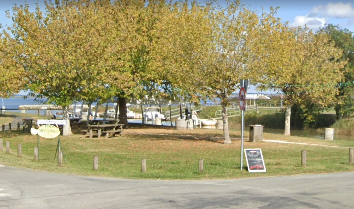 Aire de pique-nique de Saint-Christoly-Médoc - photo 2