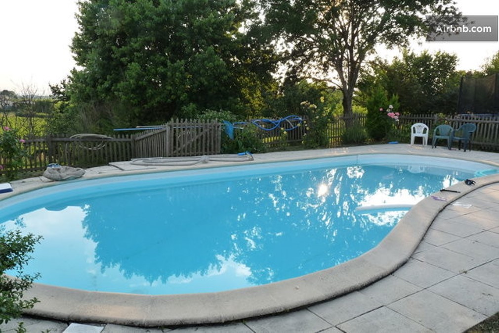 Chambre Rouge et Vin Blanc, Monbazillac