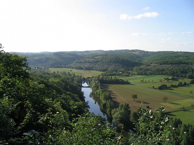 Point de vue sur la Vallée de la Vézère à l'escaleyrou