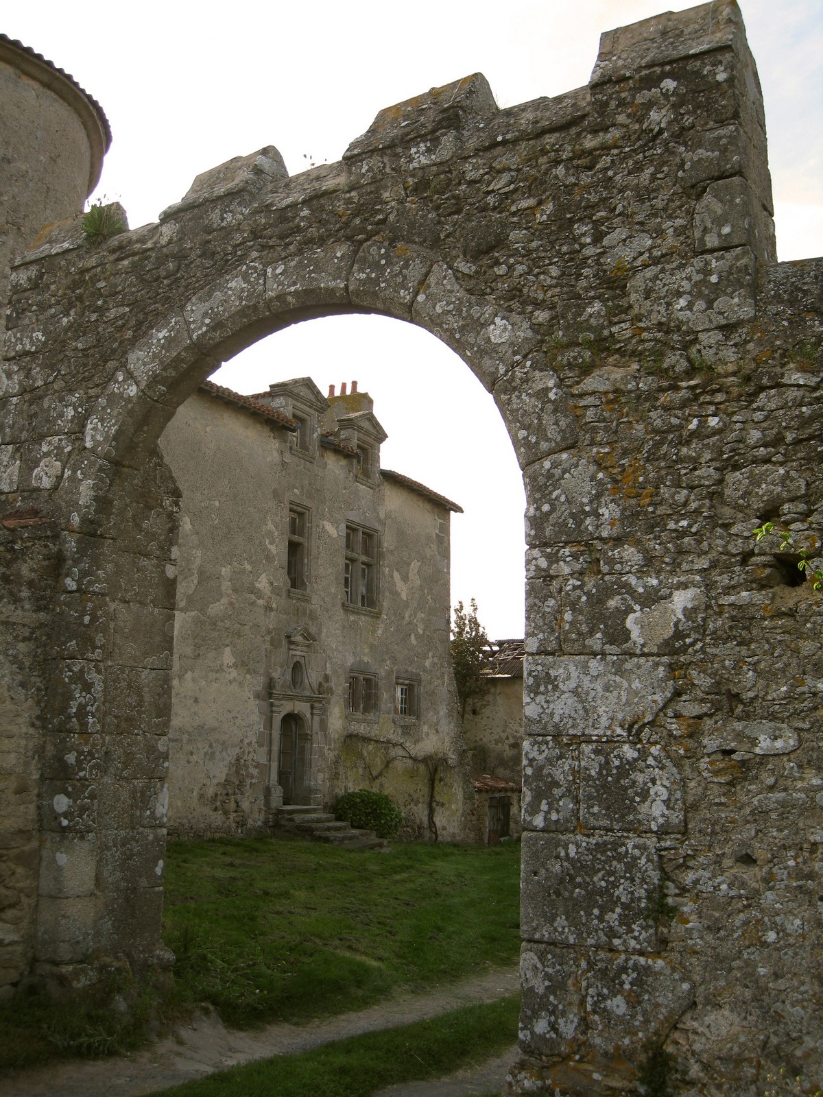 Logis du Puy-Blain, Bressuire - photo 2