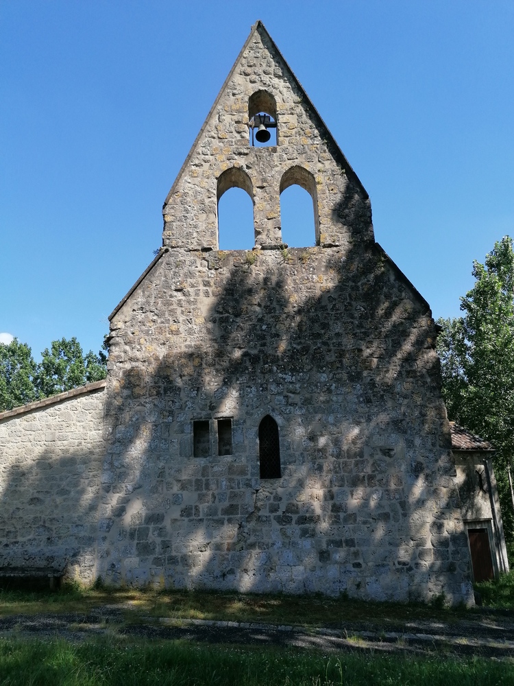 Eglise de la nativité d'Ambrus, Ambrus