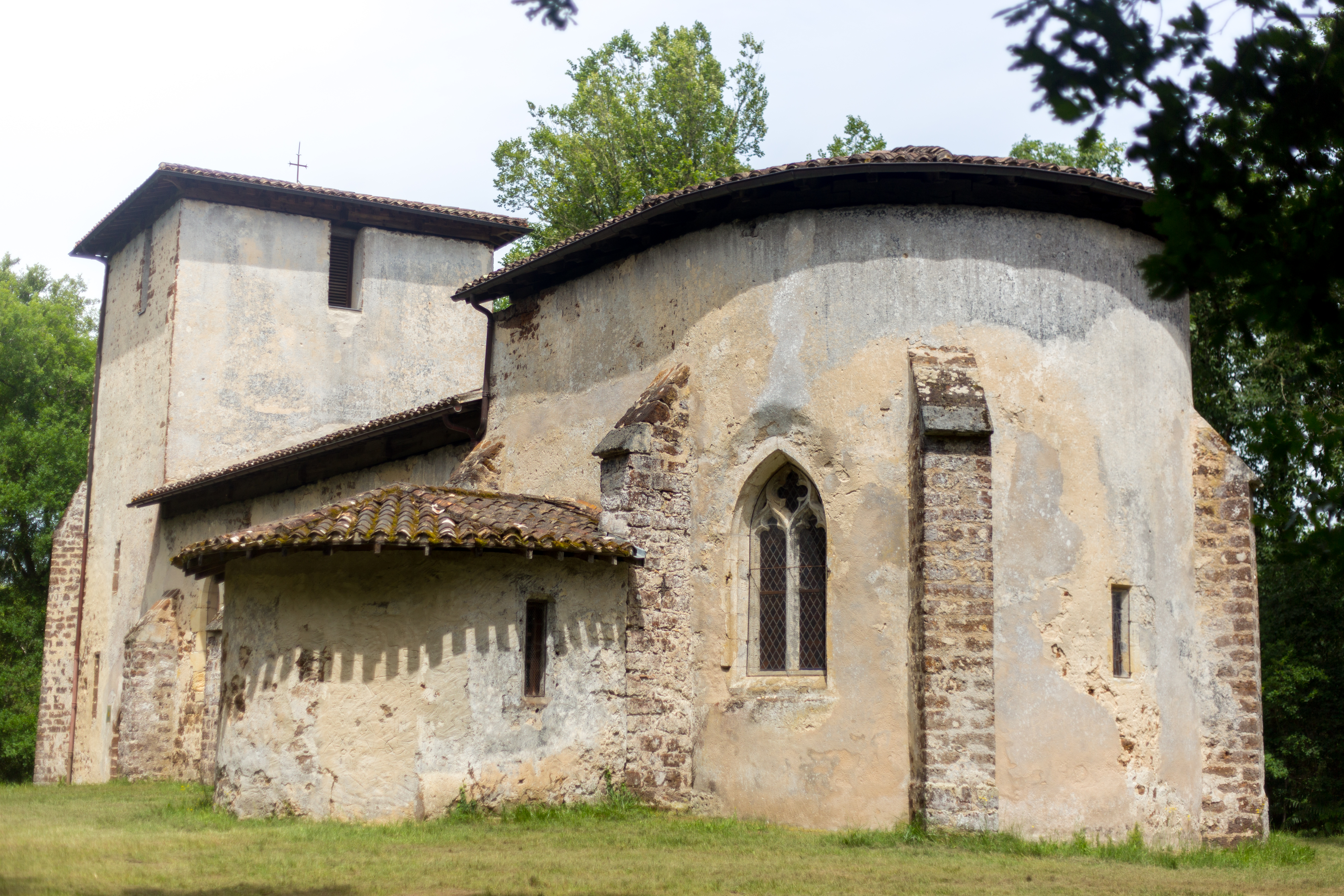L'été de l'Office : Visite de l'église du Vieux Lugo, patrimoine art roman du 11ème siècle