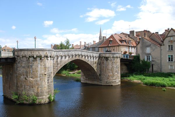 Sentier GR 48 : Montmorillon / Lussac-les-Châteaux, Montmorillon - photo 3