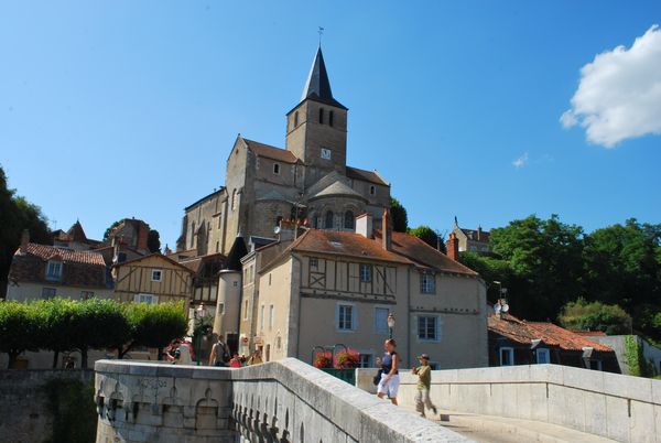 Sentier GR 48 : Saint-Savin / Montmorillon, Saint-Savin