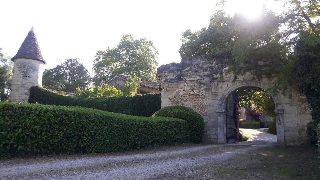 Boucle du Château de Mauriac - photo 3