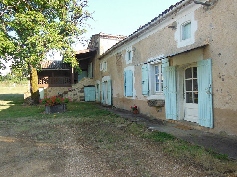 Madame et Monsieur  Lucien RAUST