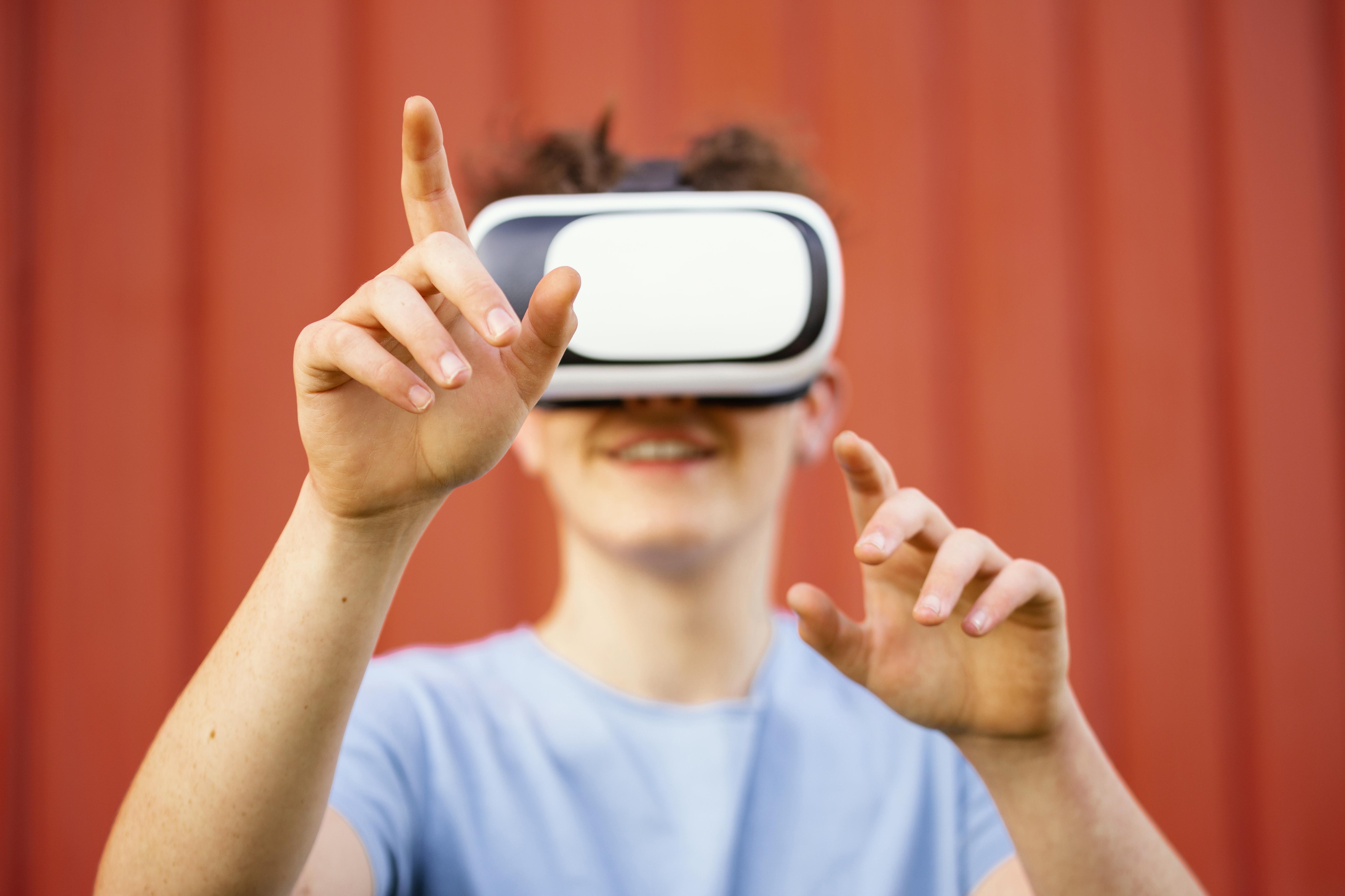 Initiation à la réalité virtuelle à la médiathèque Aqua-Libris