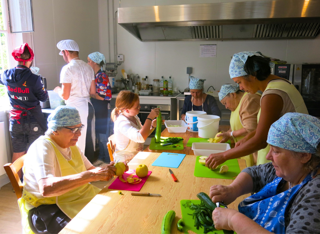 La Cantine - Atelier famille avec Chef Yann - Cuisine du monde : tortillas et samoussas