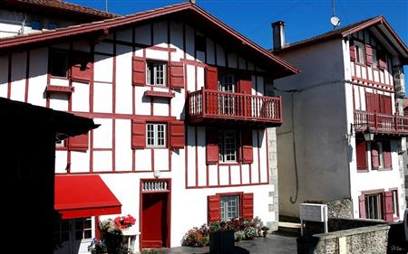 Visite guidée : les petites et grandes histoires de Cambo-les-Bains