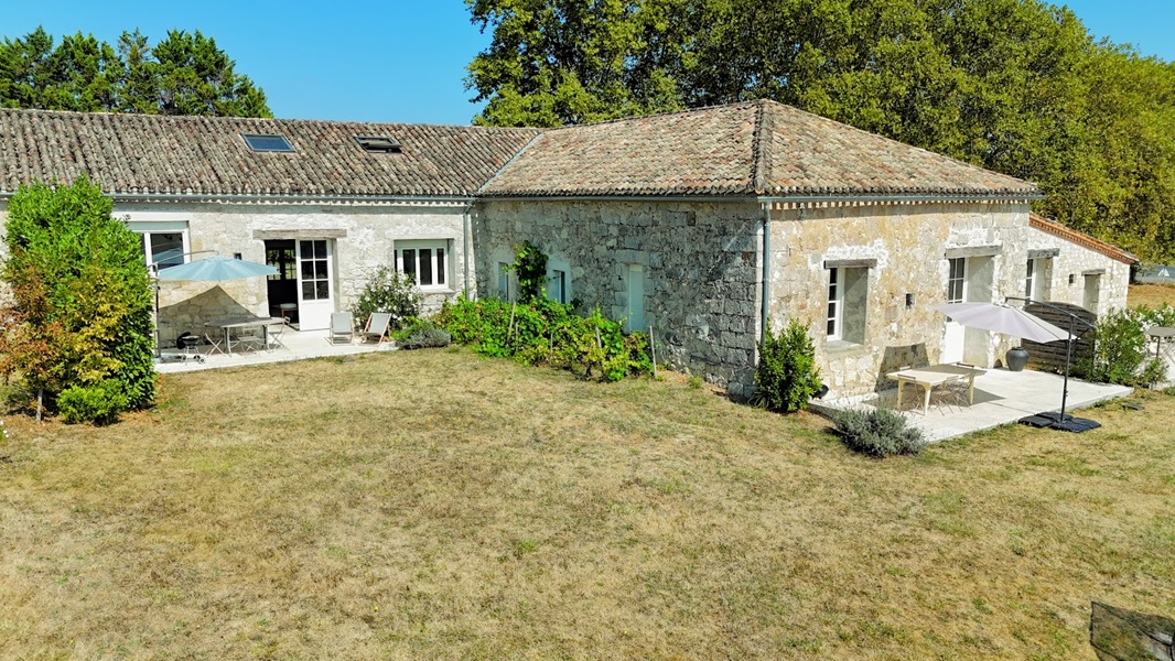 Les Maisons Monplaisir - La Lambrusca, Saint-Colomb-de-Lauzun