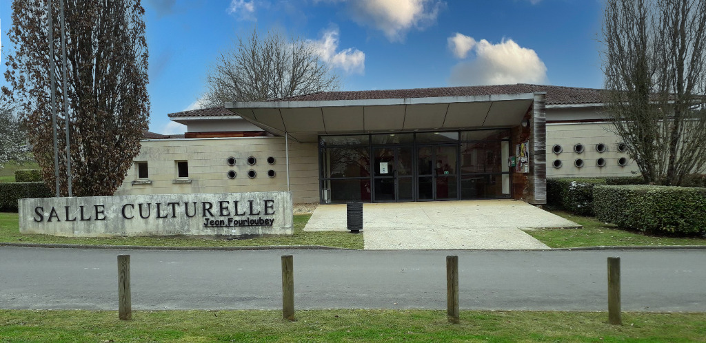 Salle culturelle Jean Fourloubey