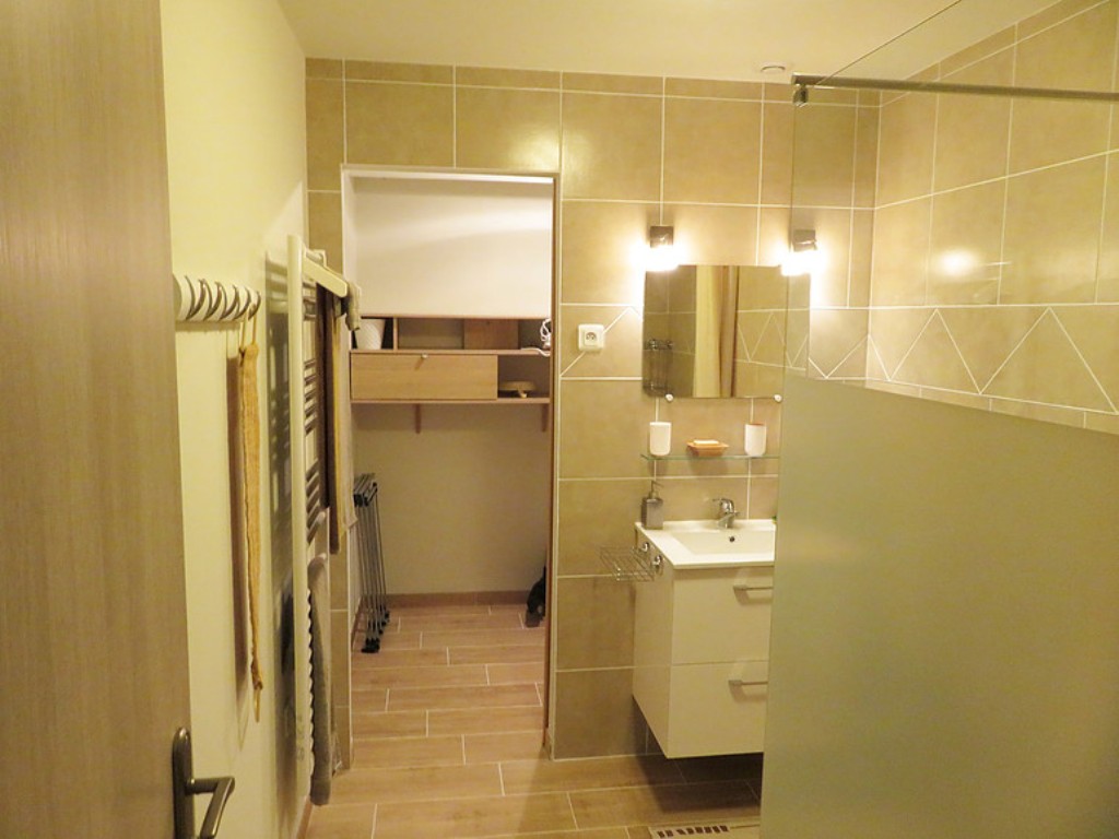 Charmes de l'Isle, Saint-Front-de-Pradoux