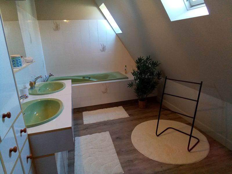 Maison de la source, Génis - photo 3