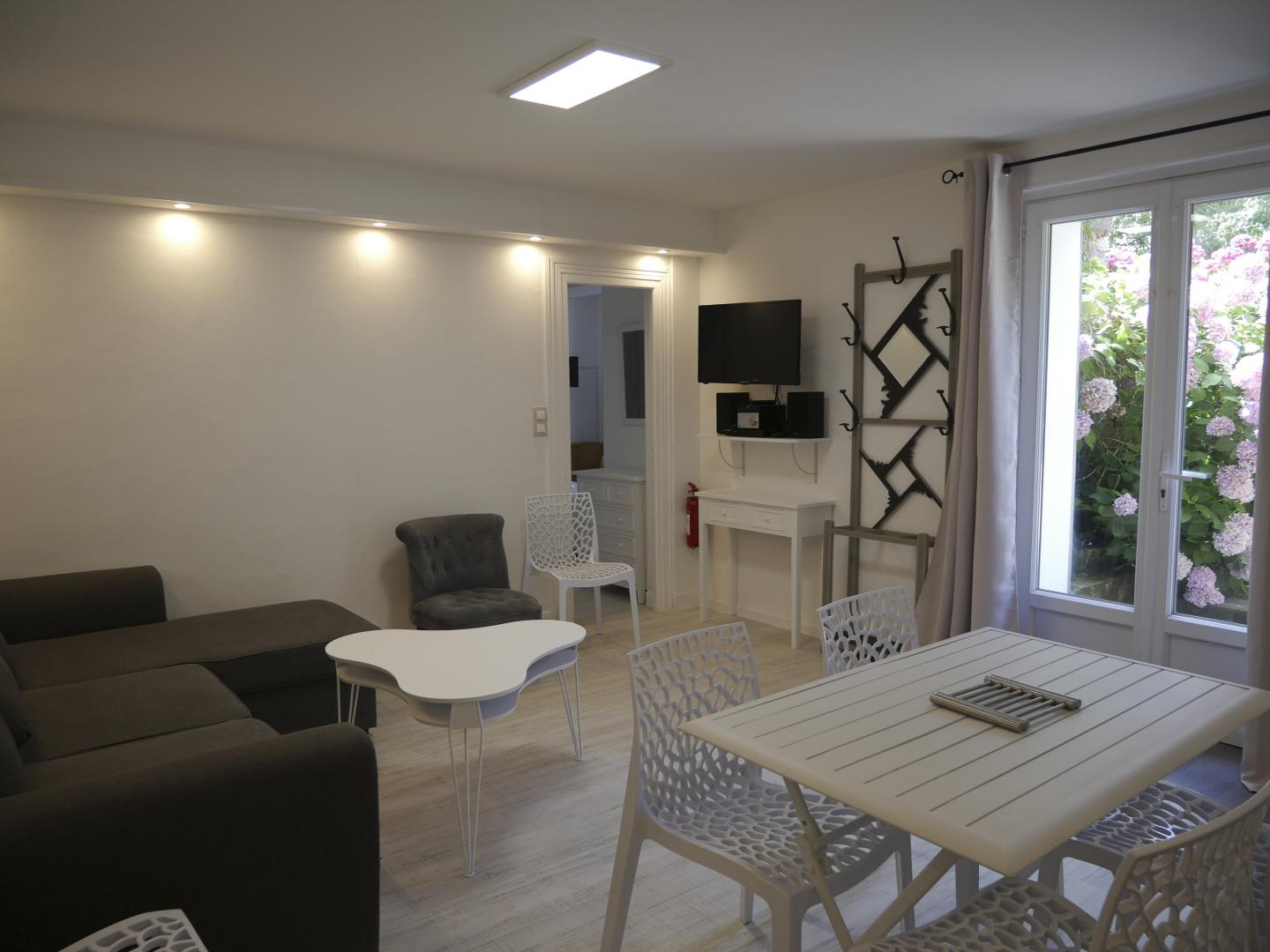 Les annexes 17 avenue des Fontaines - photo 3