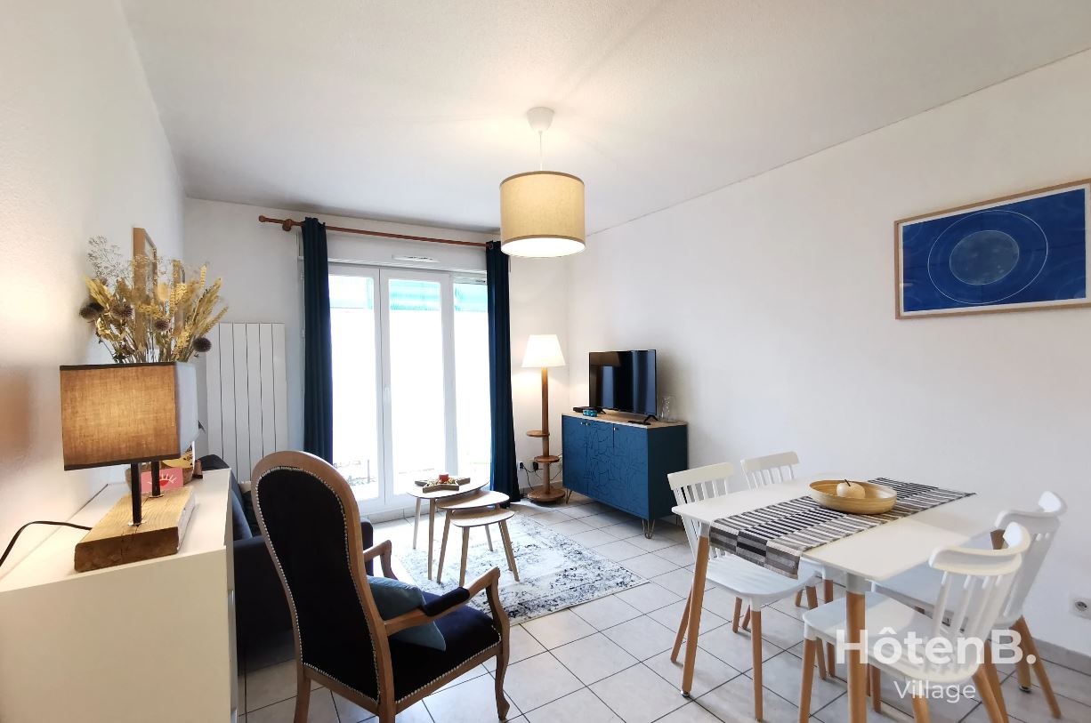 "Balcons de Renoir" - Parking & Pool - Limoges Centre, Limoges - photo 6