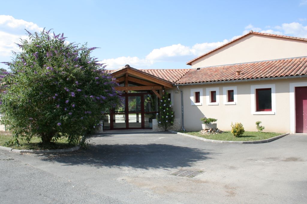 Salle des Fêtes Saint Germain du Salembre
