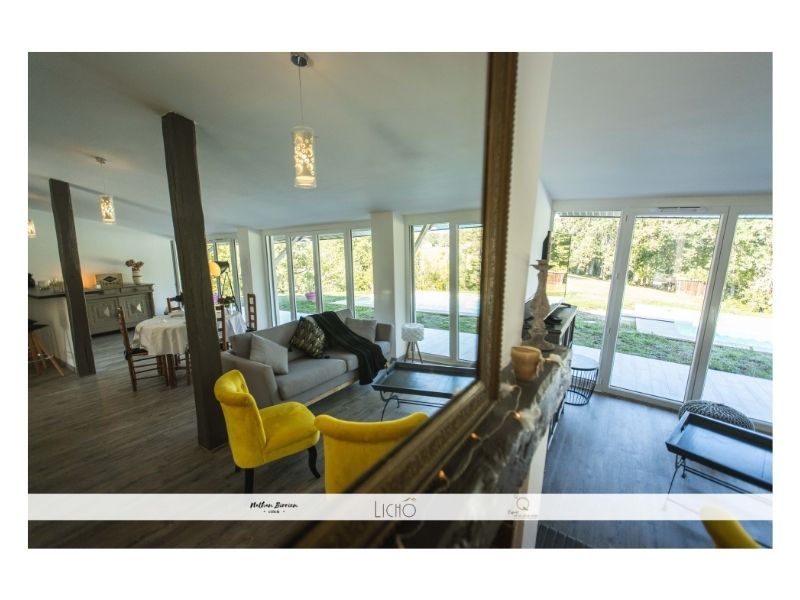 Plums House, Sainte-Gemme