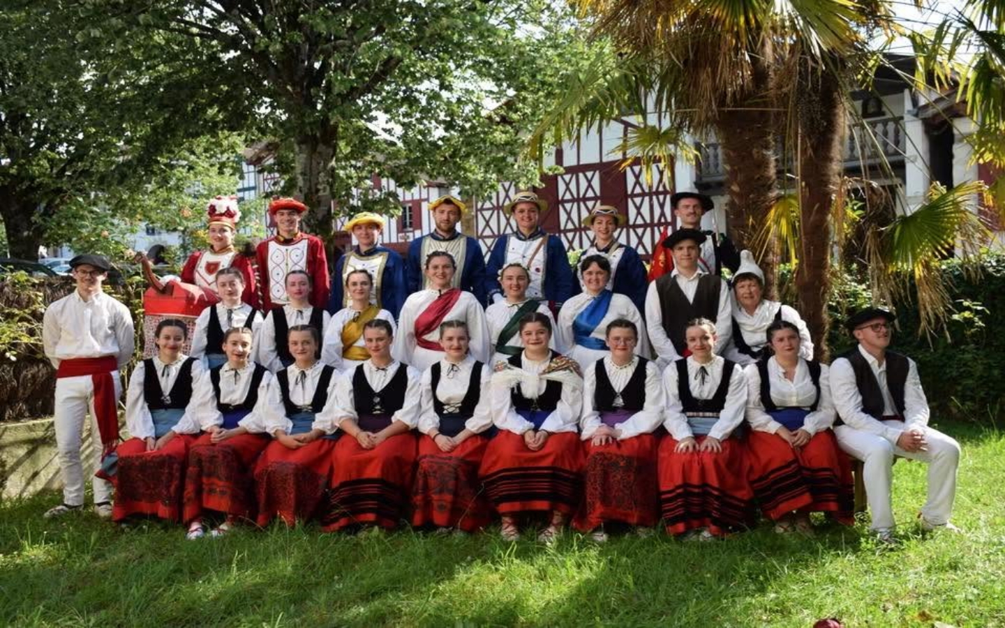 Visite guidée et dansée du village