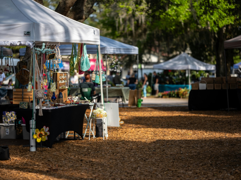 Vide Grenier à Etauliers