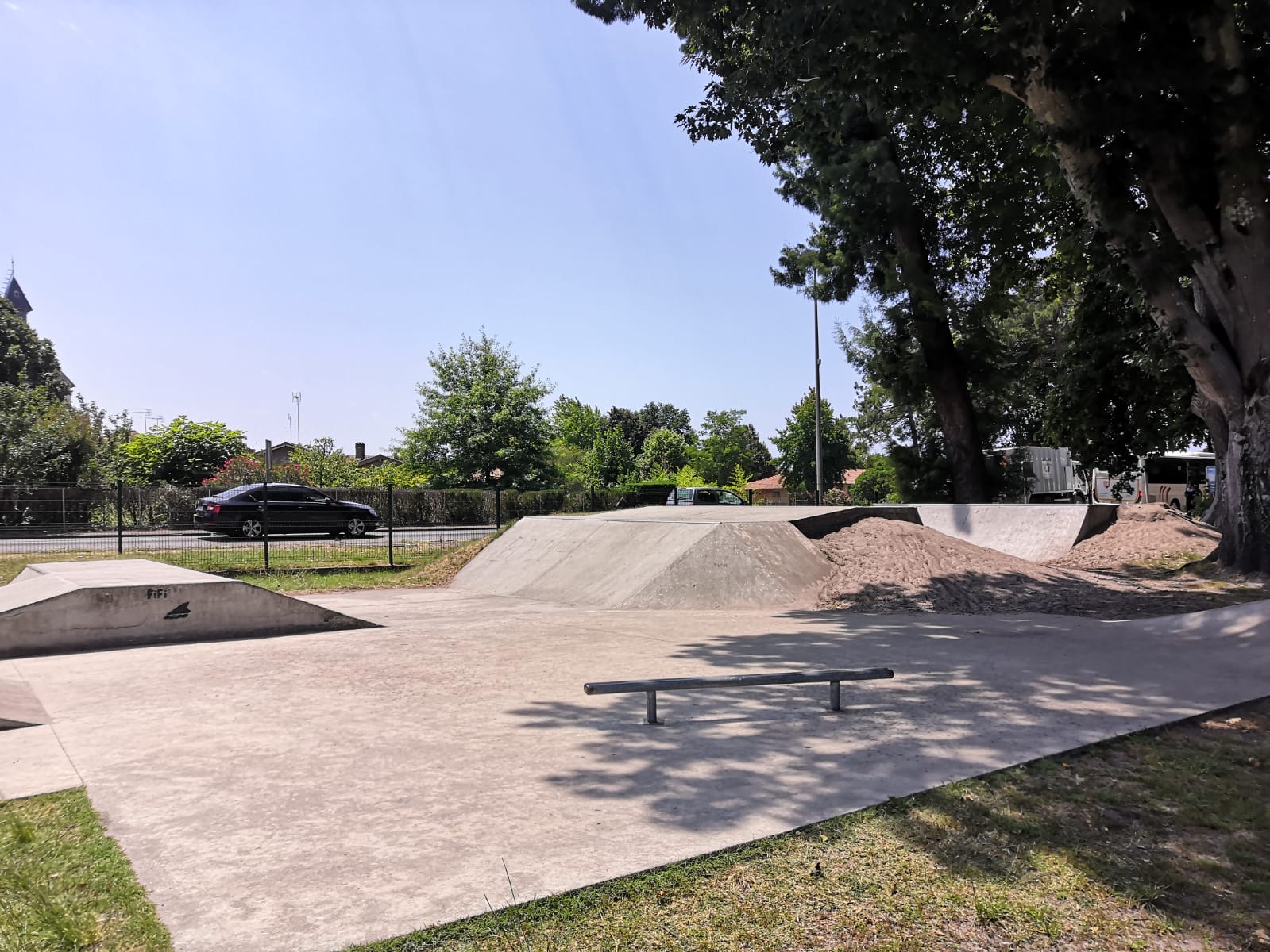 Skate parc de Parentis en Born, Parentis-en-Born - photo 6