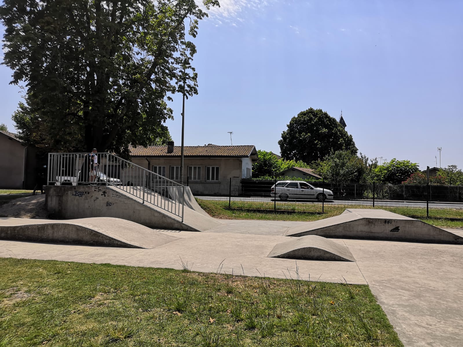 Skate parc de Parentis en Born, Parentis-en-Born - photo 2