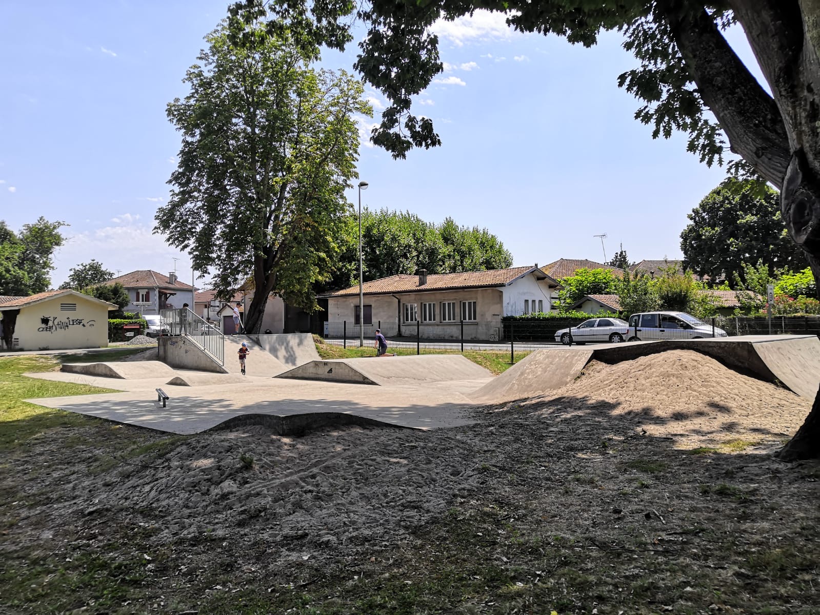 Skate parc de Parentis en Born, Parentis-en-Born - photo 4