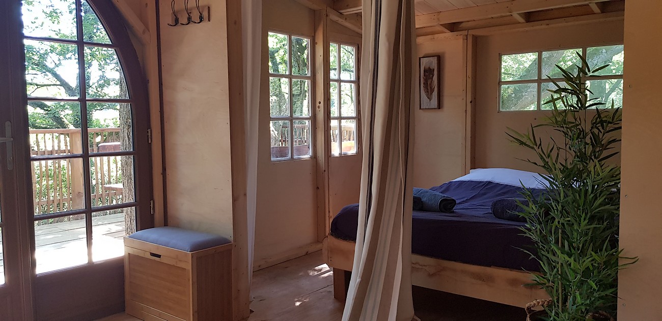 Domaine Chantoiseau - Cabane dans les arbres, Tente trappeur, Tipi, Saint-Pierre-des-Échaubrognes - photo 16