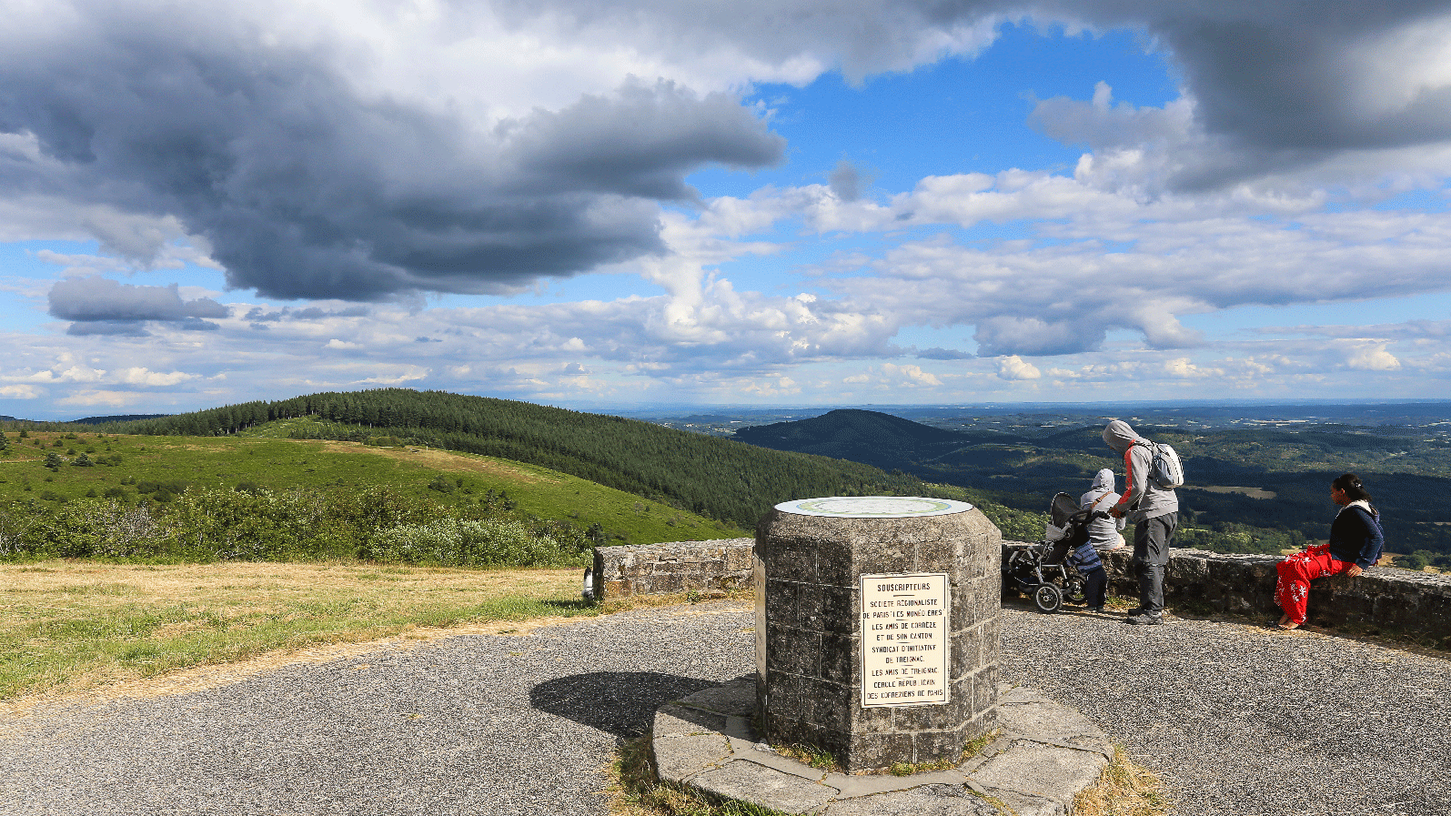Circuit VTT Puy de Chauzeix - La Monédière