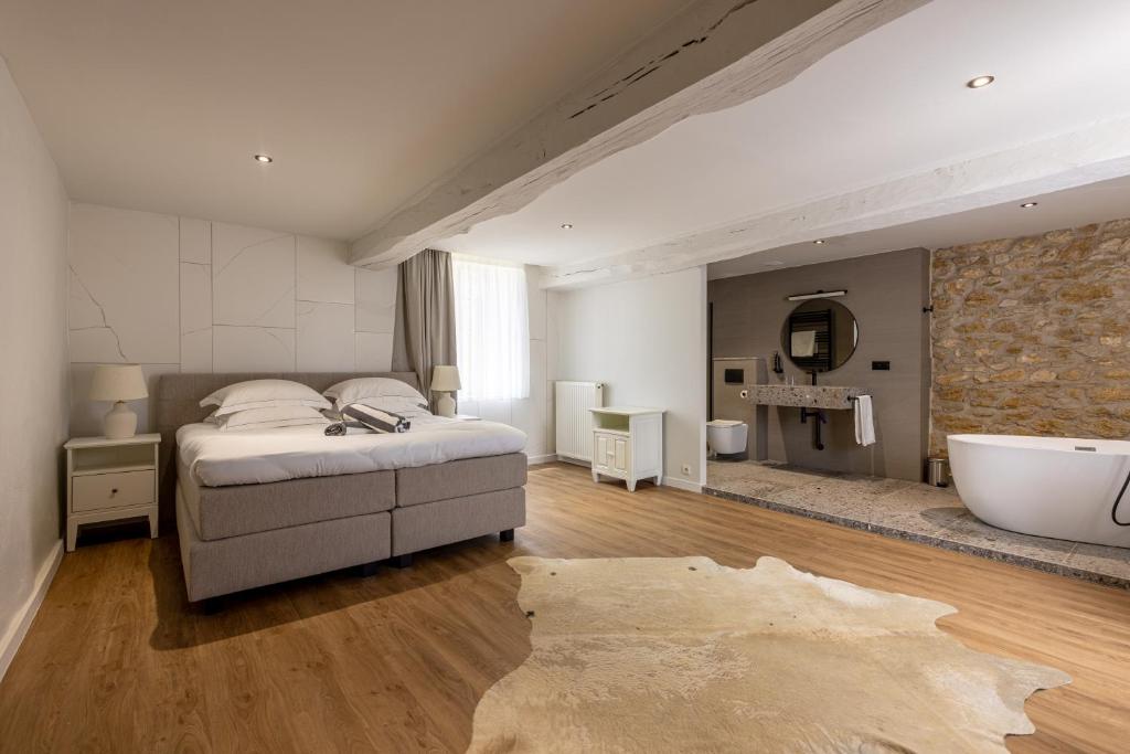 Château de Sanse, Sainte-Radegonde - photo 6