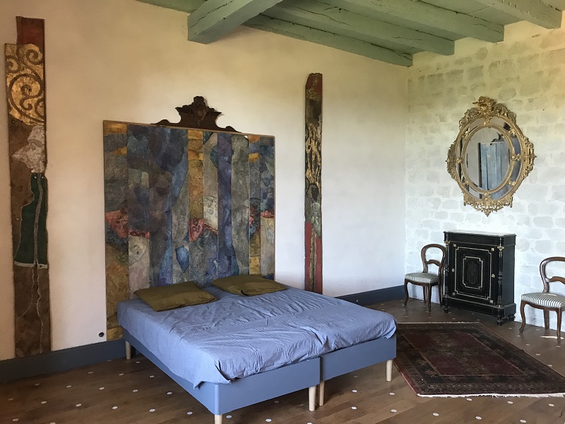 Chambre d'hôtes sous les cèdres château Favols, chambre d'hôtes à Bias