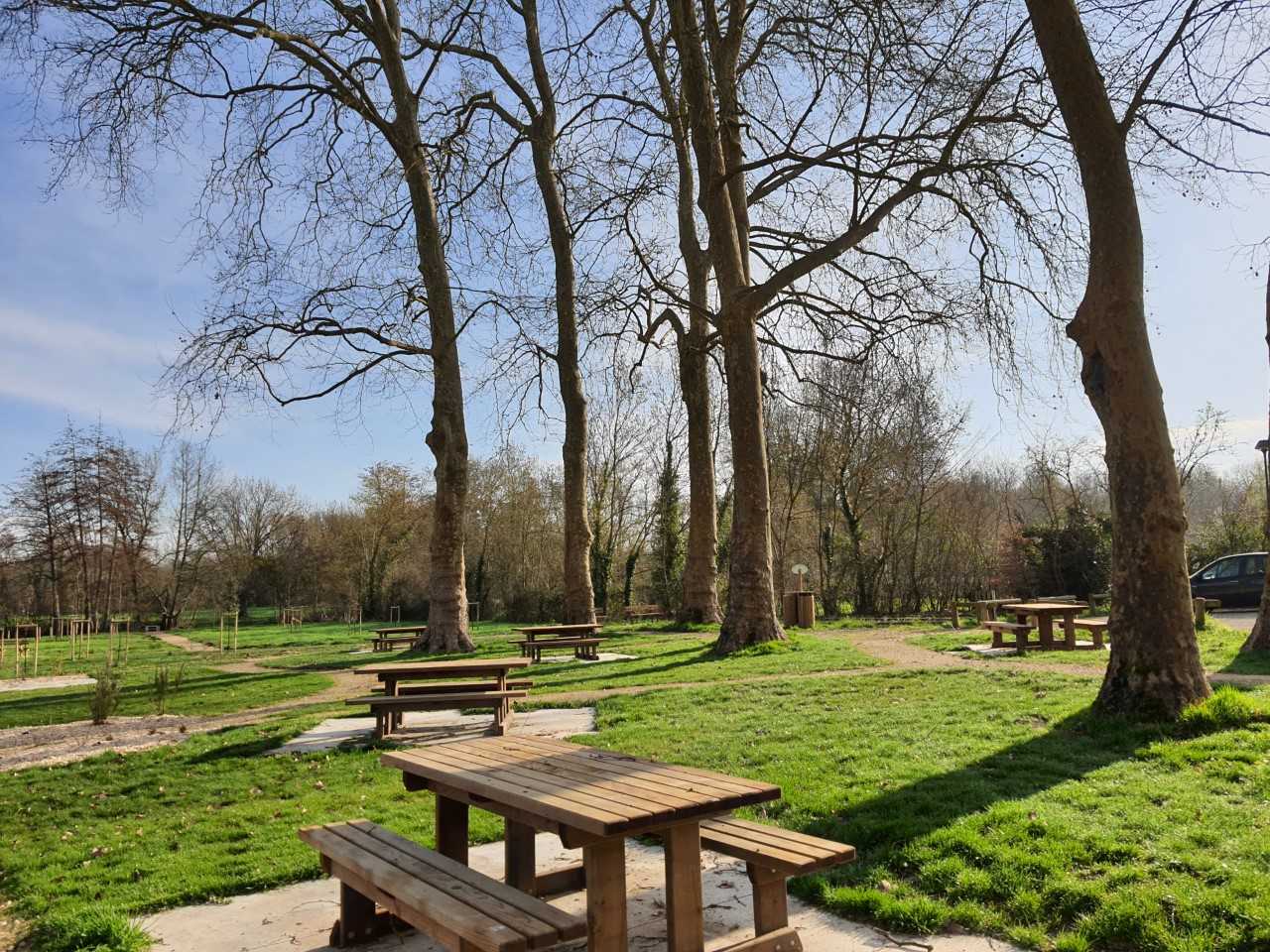 Aire de pique-nique à Saint-Gelais - photo 4