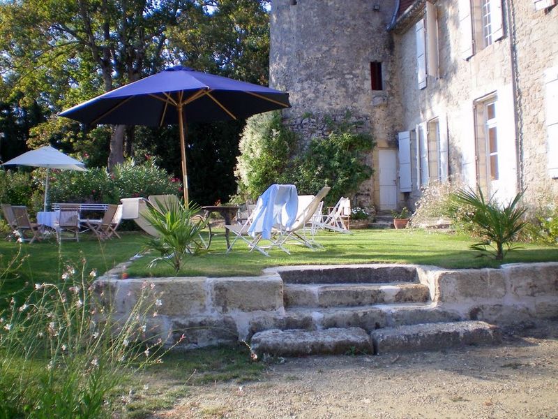 Château de Mondésir, Villefranche-de-Lonchat